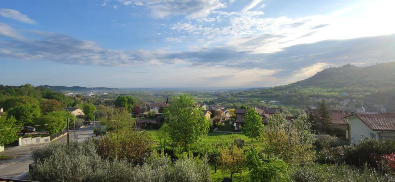 Ferienwohnung Relax In Collina A Due Passi Dal Mare Torriana Exterior foto